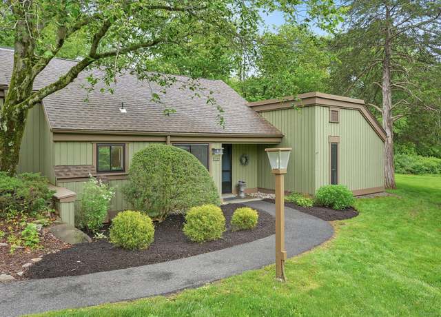 Property at 738 Heritage Vlg Unit B, Southbury, CT 06488, 2 beds, 2 baths