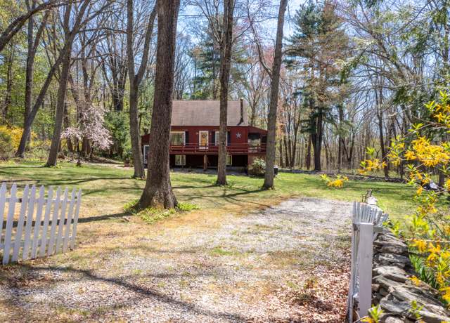 Property at 79 Pierce Rd, Putnam, CT 06260, 3 beds, 2.5 baths