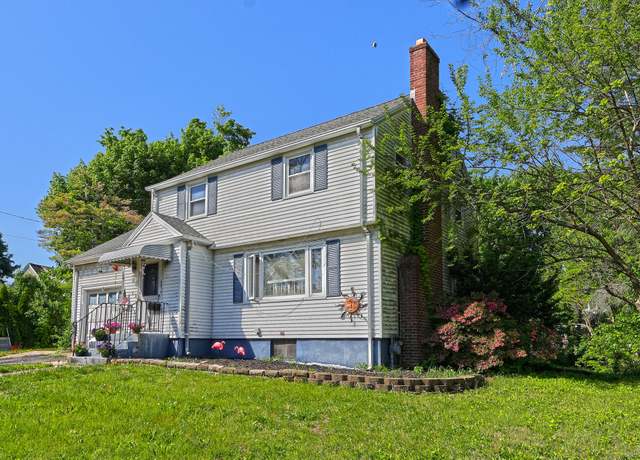 Property at 69 Homestead Ave, Hamden, CT 06514, 3 beds, 1.5 baths
