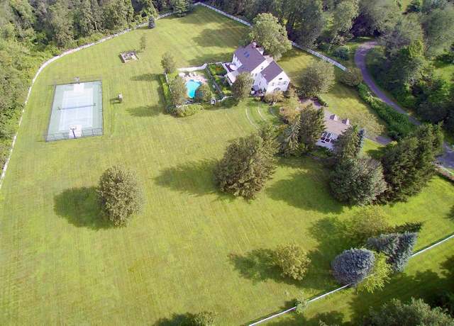 Property at 37 Giles Hill Rd, Redding, CT 06896, 5 beds, 3.5 baths