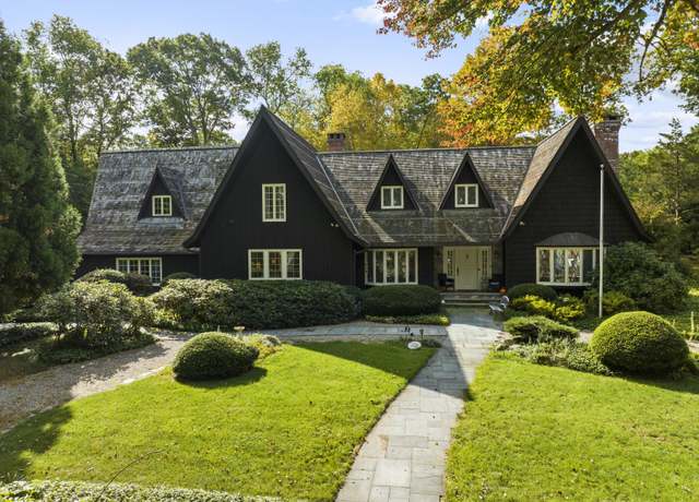 Property at 6 Tantummaheag Rd, Old Lyme, CT 06371, 4 beds, 5 baths