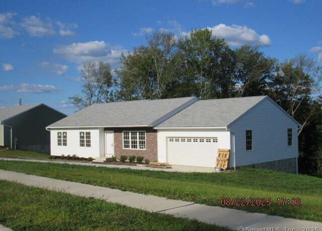 Property at 43 Warm Earth Rd, Naugatuck, CT 06770, 3 beds, 2 baths