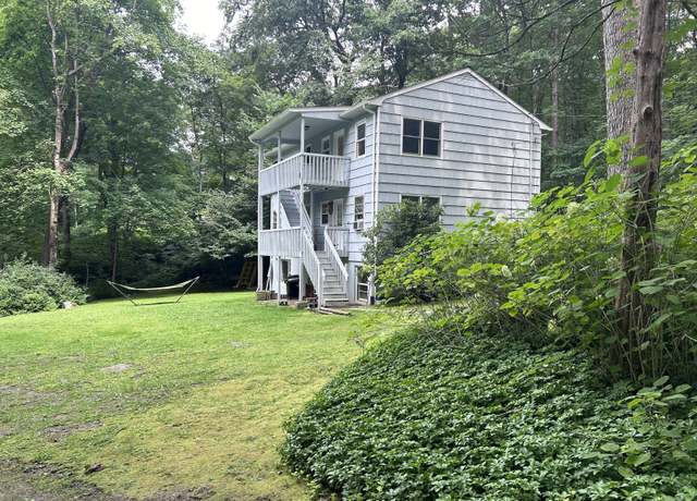 Property at 33 Laurel Ln, Ridgefield, CT 06877, 4 beds, 2 baths