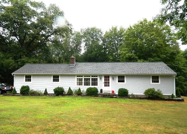 Property at 120 Doolittle Dr, Bethany, CT 06524, 3 beds, 1.5 baths