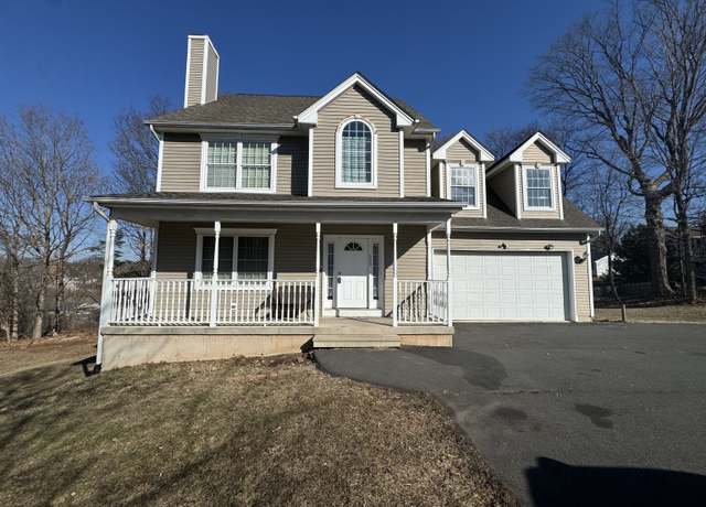 Property at 630 New Britain Ave, Newington, CT 06111, 3 beds, 2.5 baths