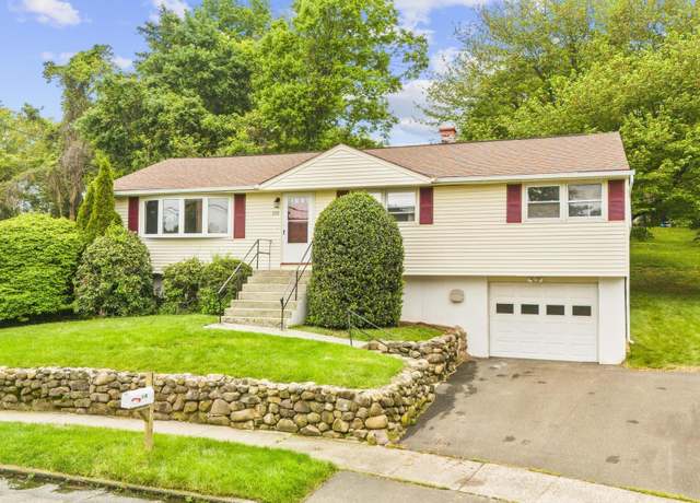 Property at 110 Hesse Rd, Hamden, CT 06517, 3 beds, 1.5 baths