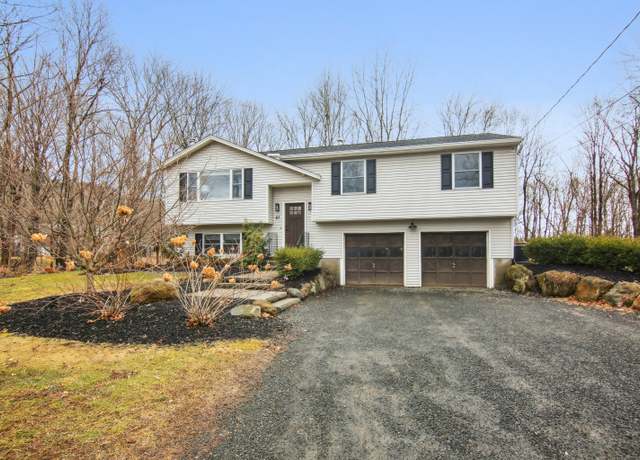 Property at 43 Masthay Cir, Southington, CT 06489, 3 beds, 2.5 baths