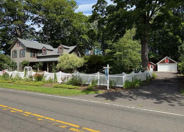 Property at 72 Clapboard Rd, Bridgewater, CT 06752, 4 beds, 2 baths