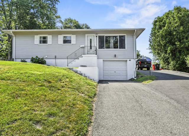Property at 46 Applewood Dr, Meriden, CT 06450, 3 beds, 2 baths