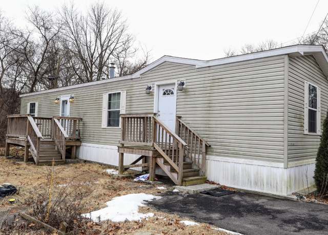 Property at 5 6th Ave, Shelton, CT 06484, 2 beds, 1 bath