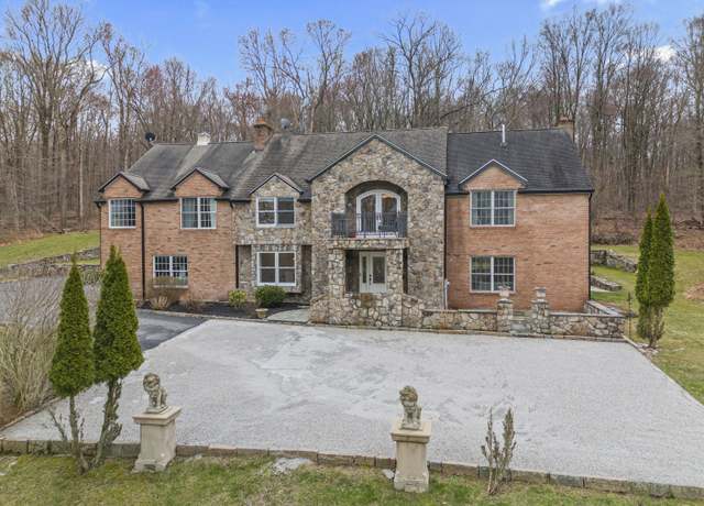 Property at 61 Mallory Rd, Roxbury, CT 06783, 4 beds, 3.5 baths