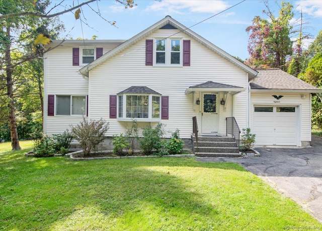 Property at 18 Driftway Rd, Danbury, CT 06811, 3 beds, 2 baths