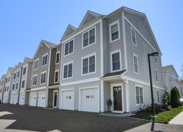 Property at 327 Copper Square Dr #327, Bethel, CT 06801, 2 beds, 2.5 baths
