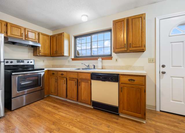 Property at 67 Diane Ter Apt 11, Waterbury, CT 06705, 2 beds, 1.5 baths