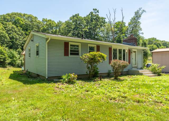 Property at 37 Chesterfield Rd, Montville, CT 06370, 2 beds, 1 bath