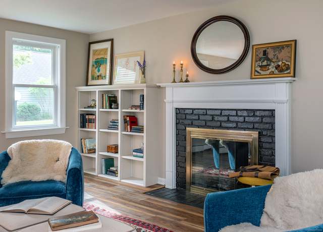Property at 87 Canaan Rd Apt 2F, Salisbury, CT 06068, 2 beds, 2.5 baths