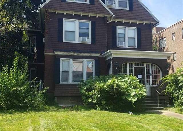 Photo of 217 Laurel St, Hartford, CT 06105