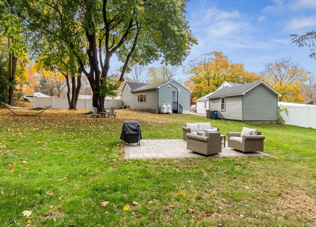 Property at 173 Warren Ave, Vernon, CT 06066, 2 beds, 2 baths