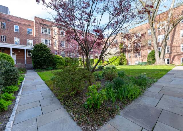 Property at 70 Strawberry Hill Ave Apt 3-3B, Stamford, CT 06902, 1 bath