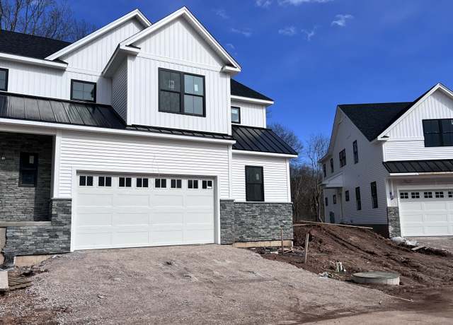 Property at 18 Village Cir #18, Guilford, CT 06437, 2 beds, 2.5 baths