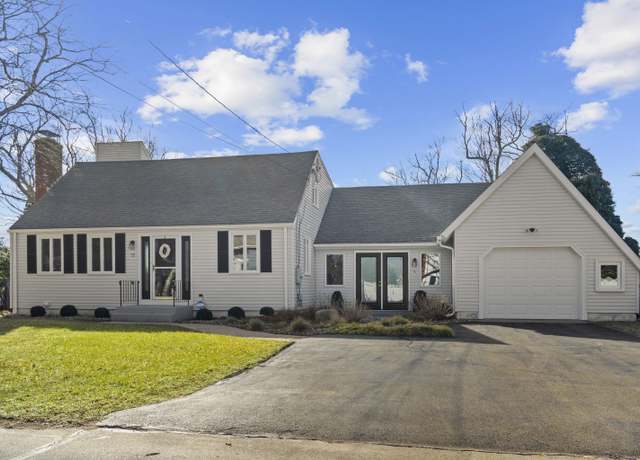 Property at 75 Fenwood Dr, Old Saybrook, CT 06475, 3 beds, 2.5 baths