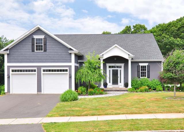 Property at 419 Briarwood Dr, Manchester, CT 06040, 2 beds, 2 baths
