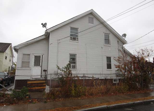 Property at 60-62 Bliss St, Hartford, CT 06114, 4 beds, 2 baths