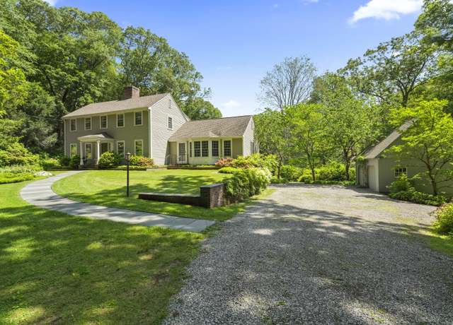 Property at 10 Mill Pond Ln, Old Lyme, CT 06371, 4 beds, 3.5 baths
