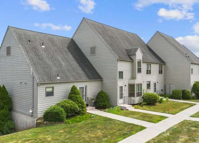 Property at 2 Hallmark Hill Dr #2, Wallingford, CT 06492, 2 beds, 1.5 baths
