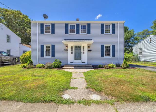 Property at 132 Hawthorne Dr, New London, CT 06320, 4 beds, 1.5 baths