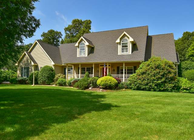 Property at 16 Brookfield Dr, Ellington, CT 06029, 4 beds, 2.5 baths