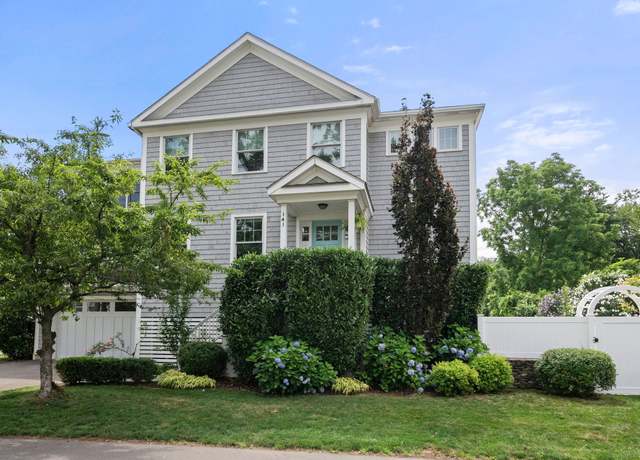 Property at 141 Veres St, Fairfield, CT 06824, 4 beds, 3.5 baths