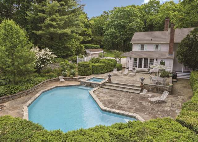 Property at 25 Johnny Cake Hill Rd, Old Lyme, CT 06371, 4 beds, 3.5 baths