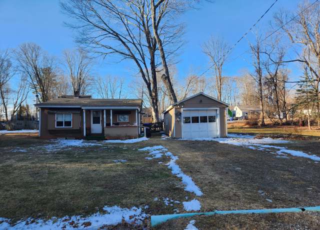 Property at 113 Spring Trl, Coventry, CT 06238, 2 beds, 1 bath