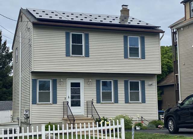 Property at 10 Richards Ave, Seymour, CT 06483, 3 beds, 1.5 baths