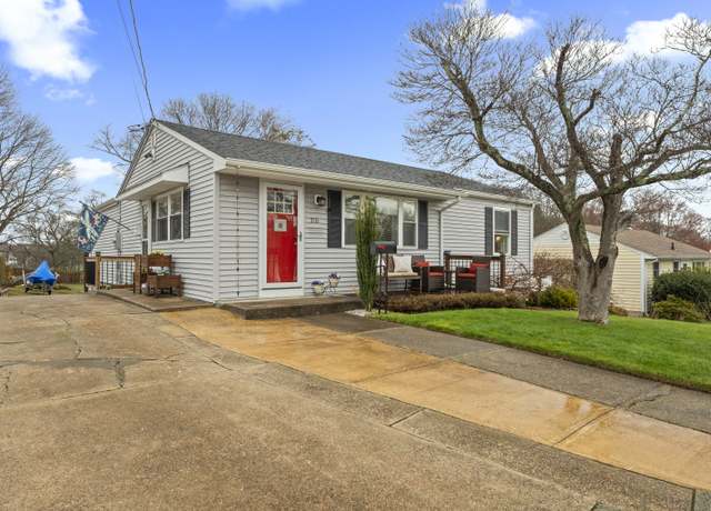 Property at 210 Baker Avenue Ext, Groton, CT 06340, 3 beds, 2.5 baths