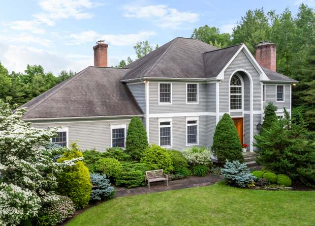 Property at 3 Mountaincrest Dr, Cheshire, CT 06410, 4 beds, 4 baths