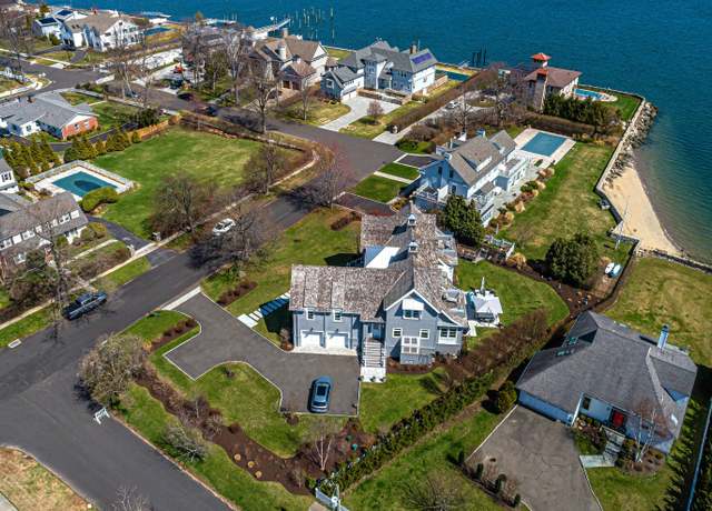 Property at 158 Davenport Dr, Stamford, CT 06902, 4 beds, 5 baths