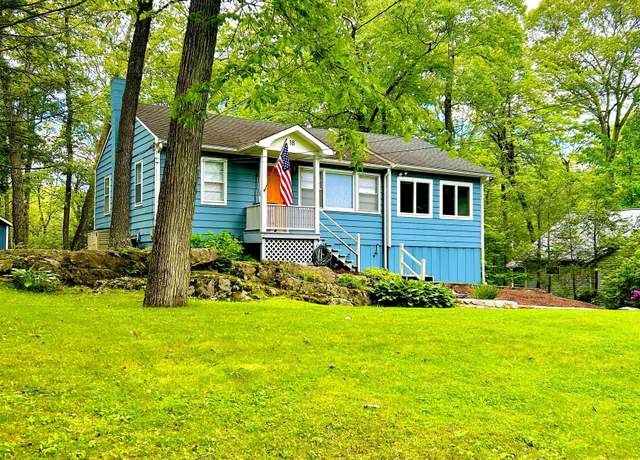 Property at 18 Paul St, Danbury, CT 06810, 2 beds, 1 bath