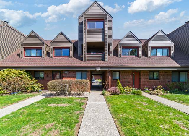 Property at 72 Montoya Dr #72, Branford, CT 06405, 2 beds, 1 bath