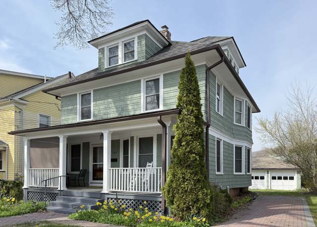 Property at 197 Willard St, New Haven, CT 06515, 3 beds, 1.5 baths