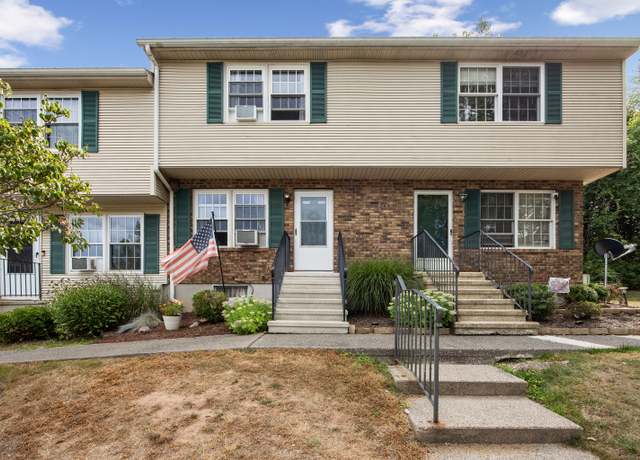 Property at 11 Countryside Ln #2, Middletown, CT 06457, 2 beds, 1.5 baths