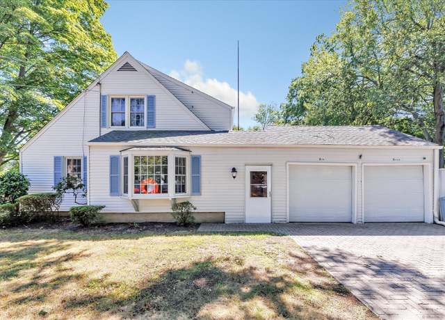 Property at 309 Freeman Ave, Stratford, CT 06614, 3 beds, 2 baths