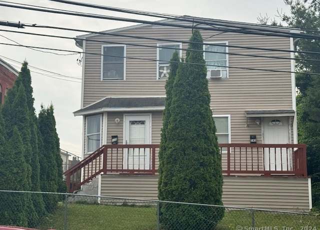 Property at 139 Highland Ave, Bridgeport, CT 06604, 8 beds, 2 baths