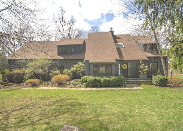 Property at 802 Westover Rd, Stamford, CT 06902, 4 beds, 3 baths