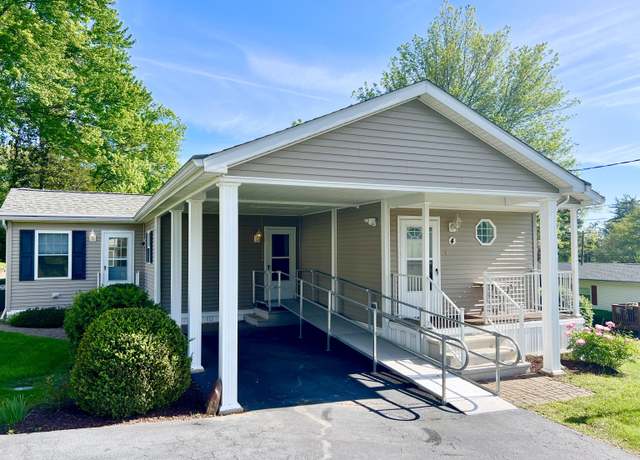 Property at 4 Cedar Grove Rd, Southington, CT 06489, 2 beds, 2 baths