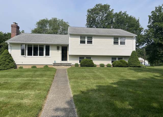 Property at 249 Wilbrook Rd, Stratford, CT 06614, 3 beds, 3 baths