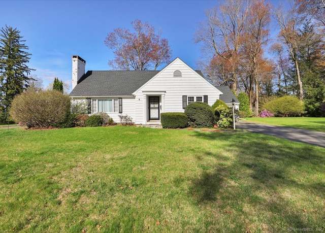 Property at 6 Kenwood Cir, Bloomfield, CT 06002, 3 beds, 2.5 baths