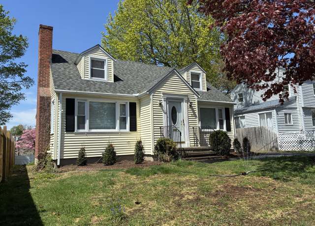 Property at 84 Oxford St, Bridgeport, CT 06606, 3 beds, 2 baths
