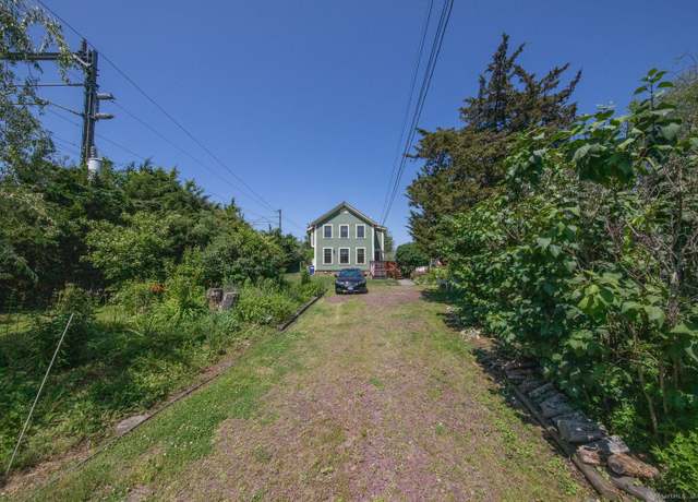 Property at 108 School St, Groton, CT 06355, 3 beds, 2.5 baths